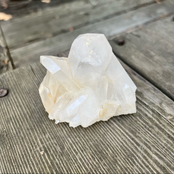 Clear Quartz Crystal Cluster Self Standing - Picture 5 of 17